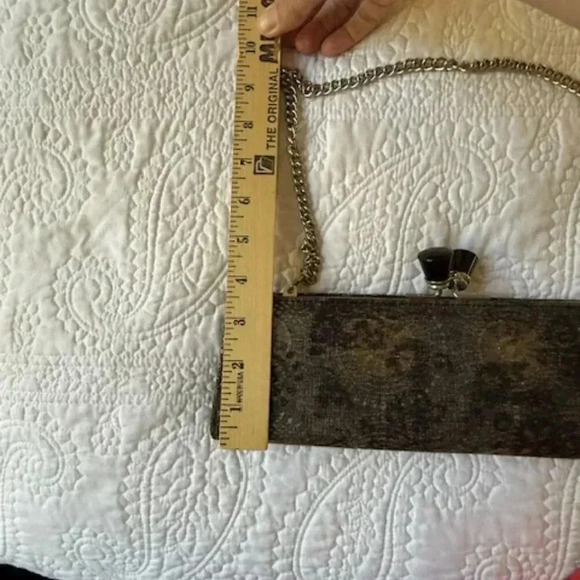 White House Black Market Evening Clutch With Removable Chain - Picture 6 of 6